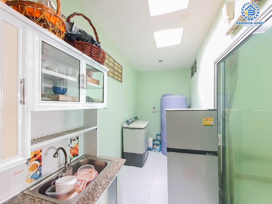 *****ทาวน์เฮ้าส์มือสองกรุงเทพฯ ม.รื่นฤดี7 หทัยราษฎร์ เนื้อที่เกือบ 19 ตร.ว. ฟังก์ชัน 3 ห้องนอน 2 ห้องน้ำ 1 ที่จอดรถ แถมฟรี! 2 เครื่องปรับอากาศ บนทำเลติด ถ.หทัยราษฎร์ ใกล้รถไฟฟ้าสายสีชมพู "สถานีมีนบุรี" ในราคาสุดคุ้ม!